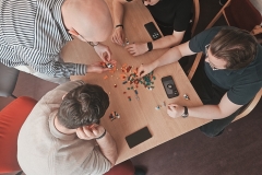 4048